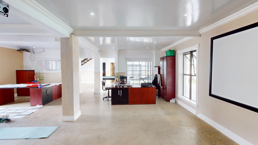 14 Bedroom Property for Sale in Dal Josafat Western Cape